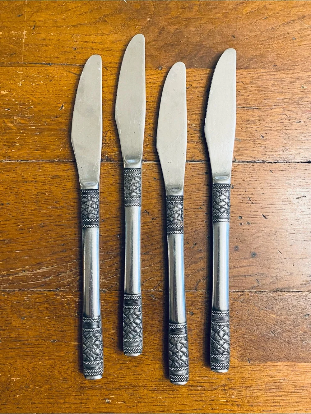 VTG National Stainless Basket Weave Crosshatch Dinner Knives MCM Korea set of 4 - Picture 1 of 5